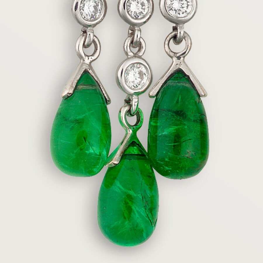 panthère de cartier earrings emeralds paved